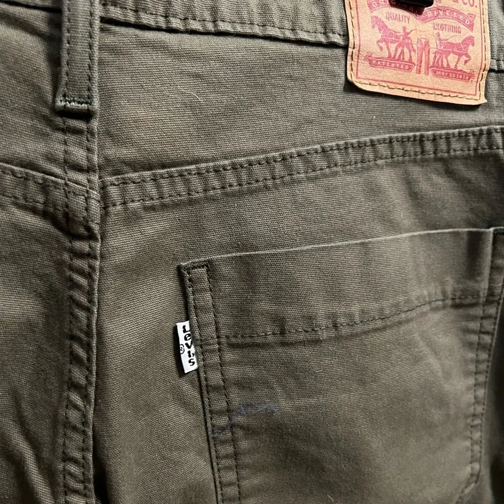 Levis mile high