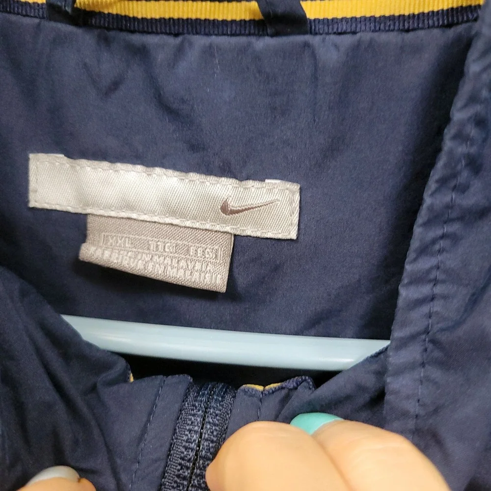 Nike vtg windbreaker