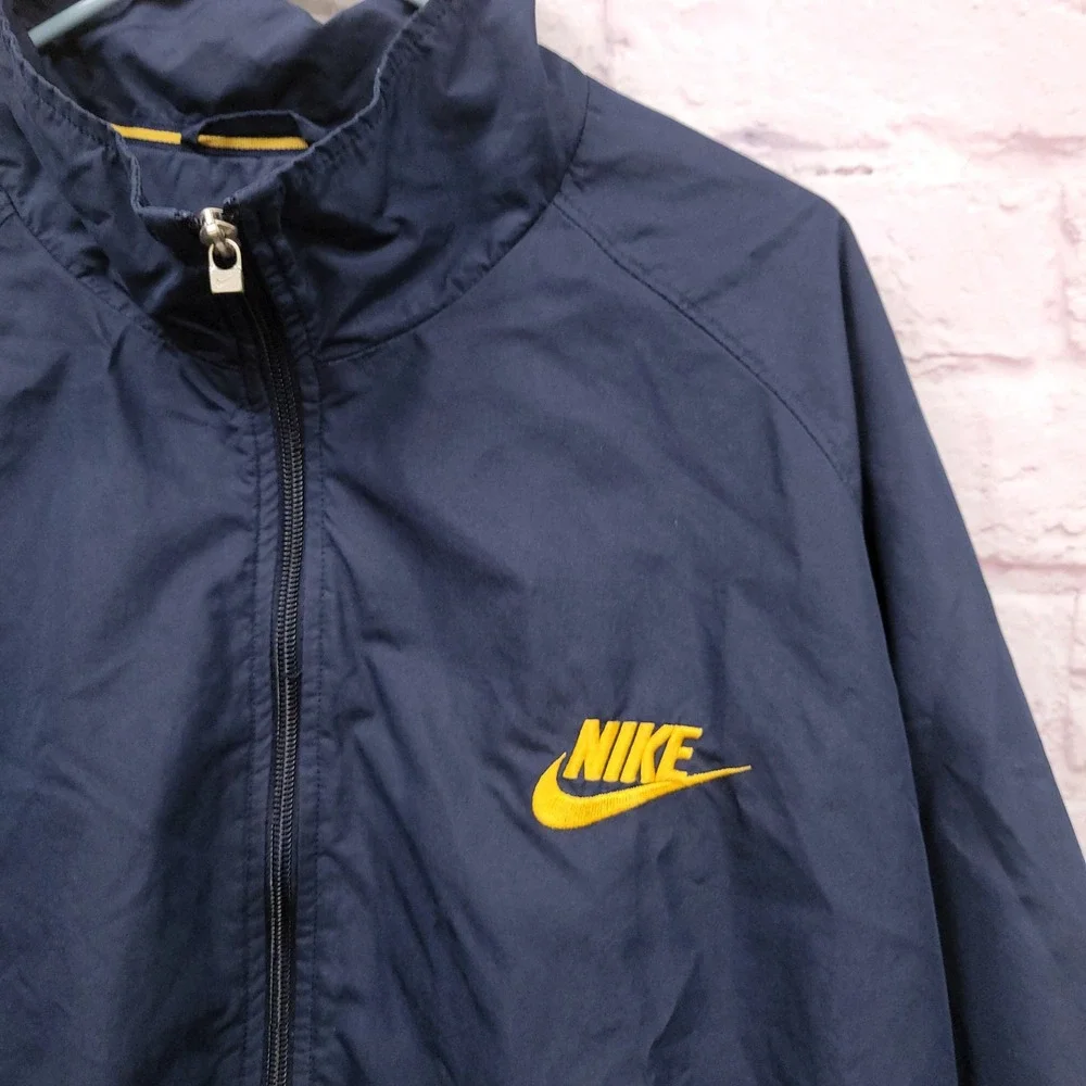 Nike vtg windbreaker