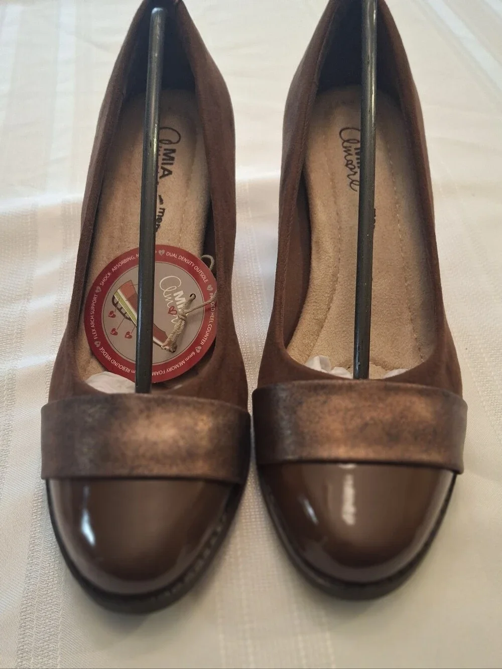 Mia Amore Ivaa block heel pumps