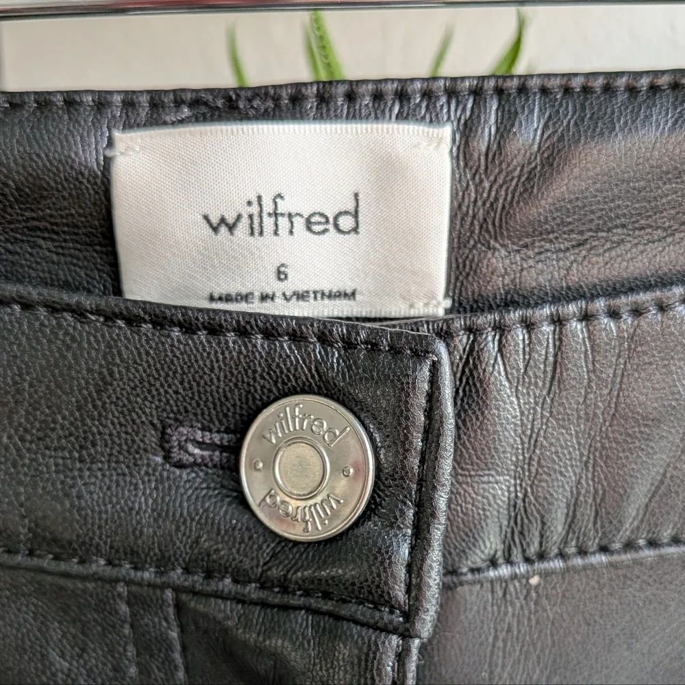 Aritzia brand wilfred