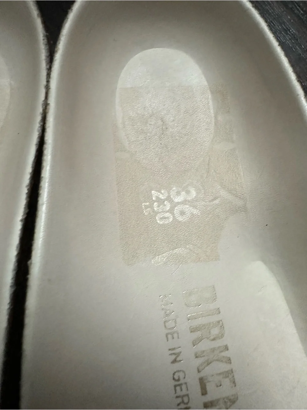 Birkenstock buckle cream