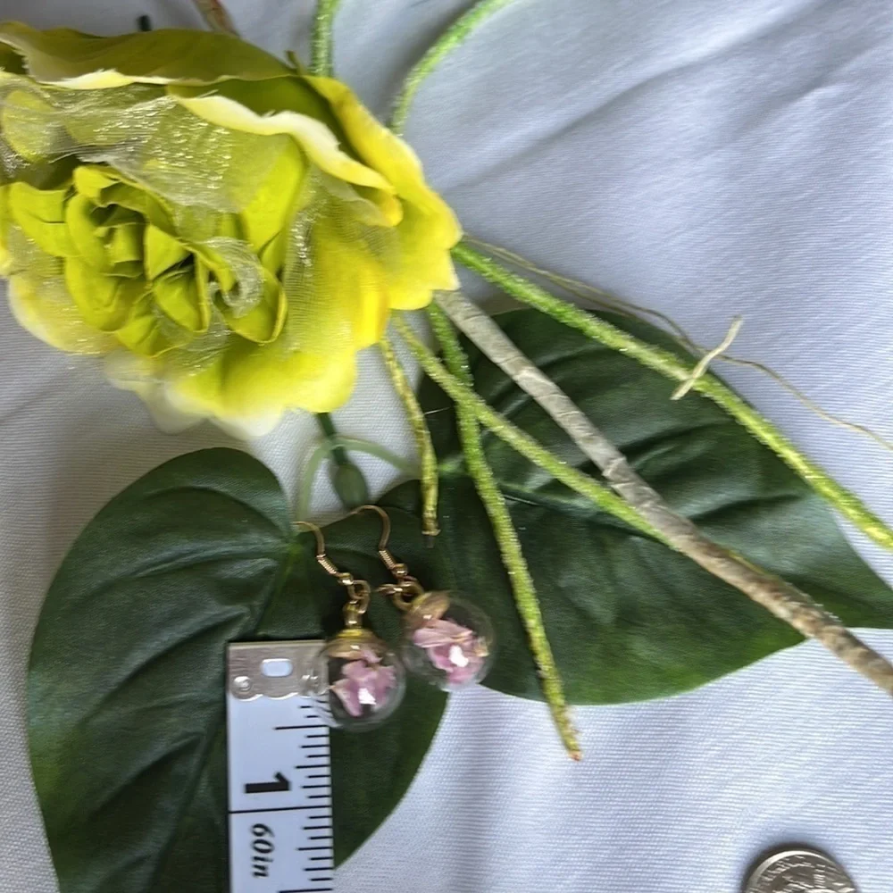 None delicate resin