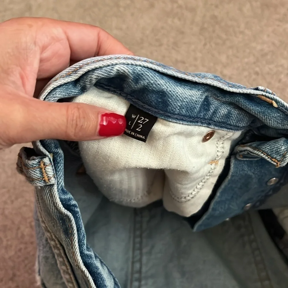 Abercrombie & Fitch good minor