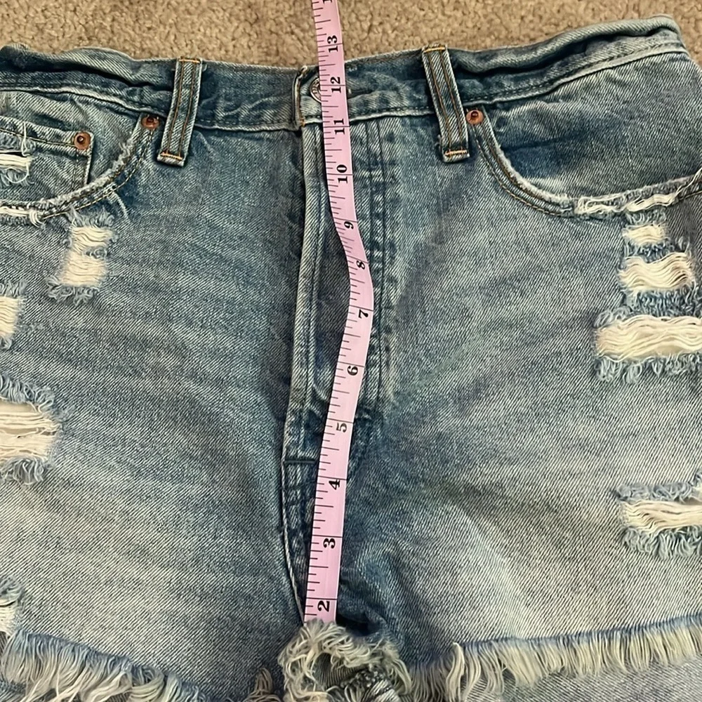 Abercrombie & Fitch good minor