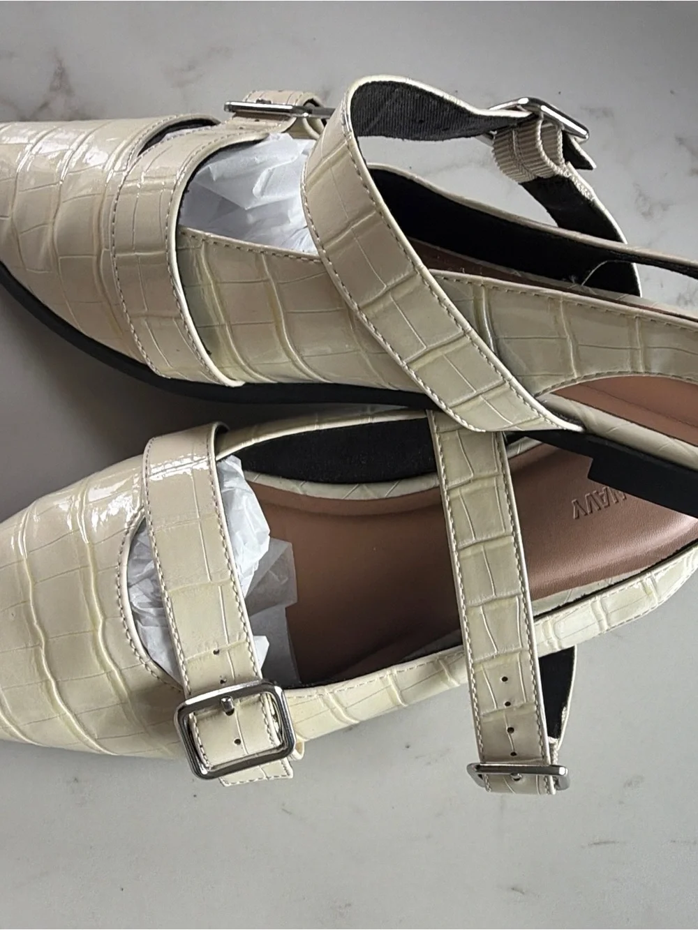 Old Navy sleek pointed