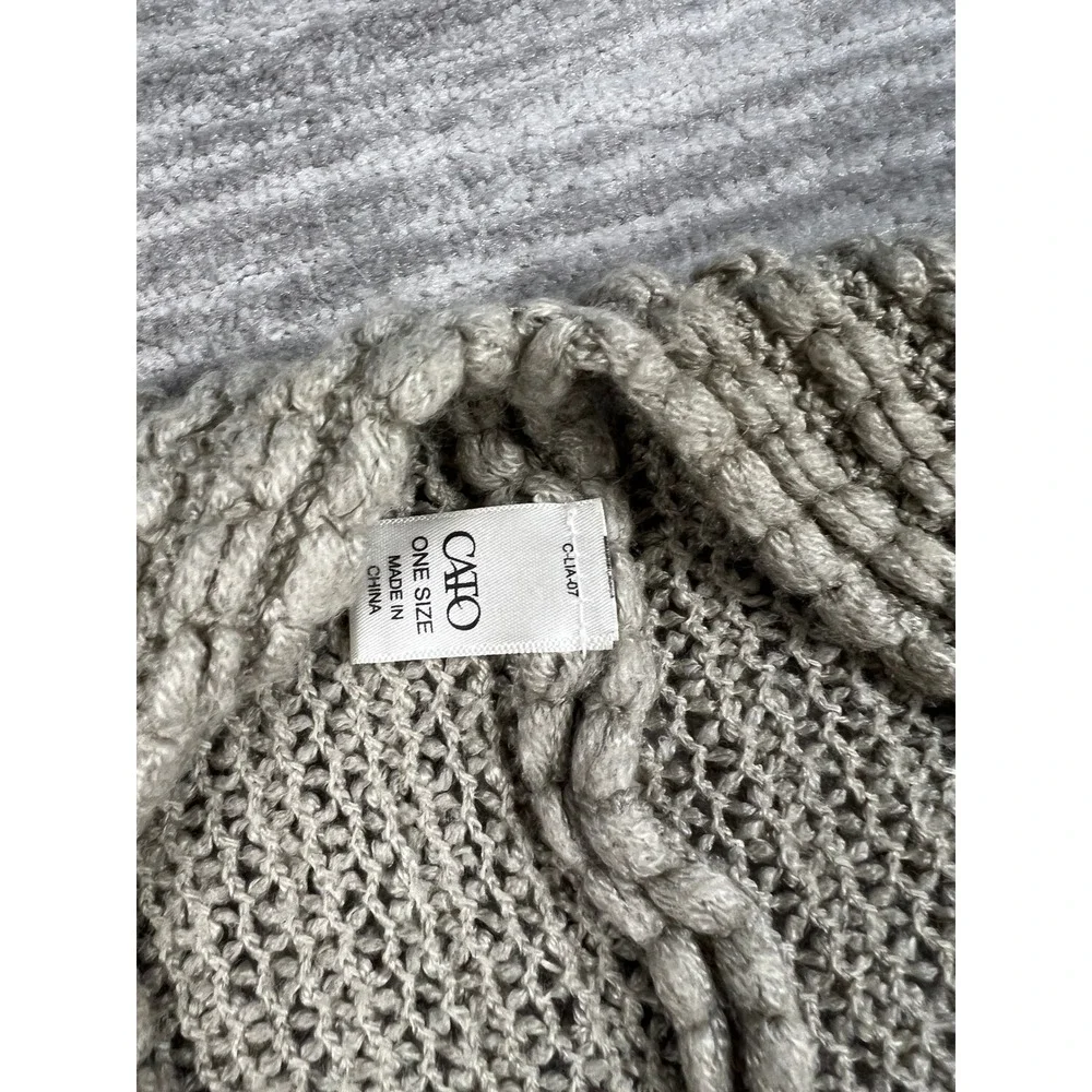 Cato Poncho Womens OS Gray Chunky‎ Knit Fringe Open Front Wrap Boho Oversized