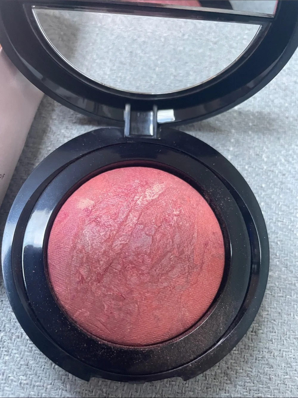 Laura Geller luminous marbleized