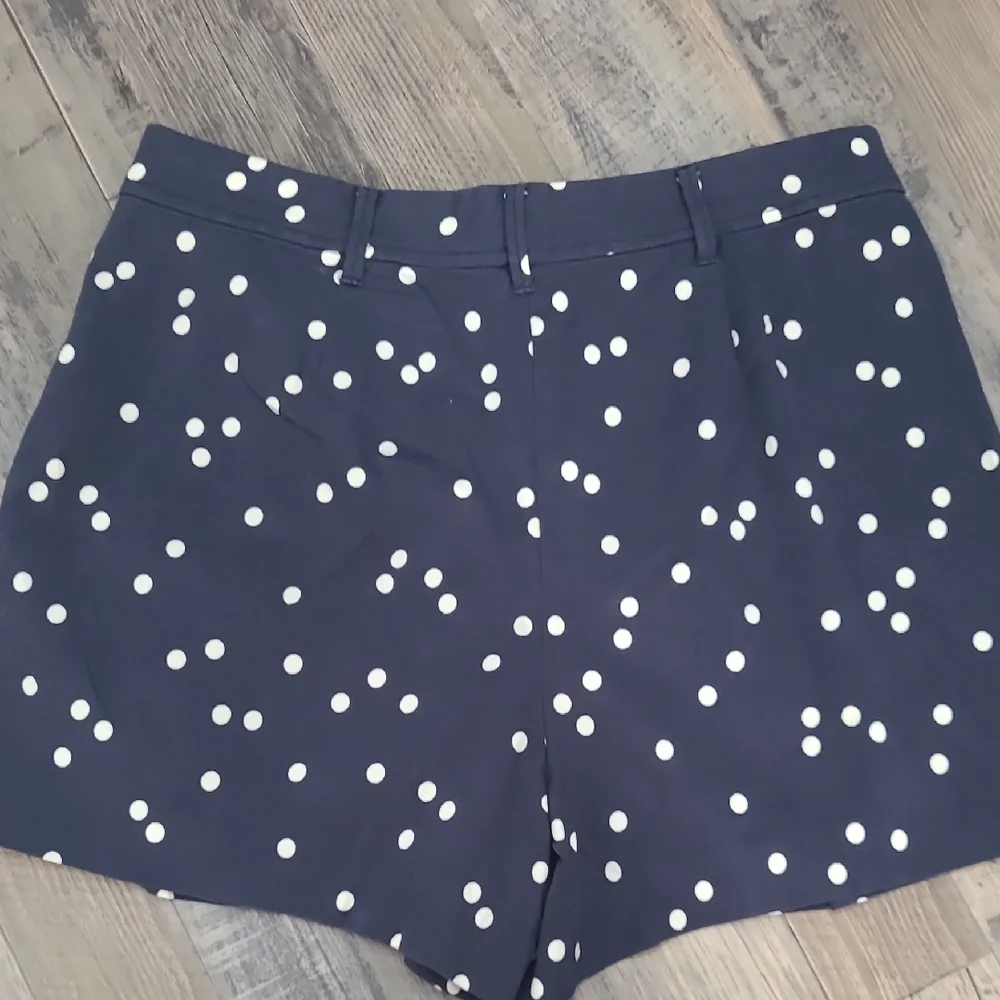 J. Crew very good