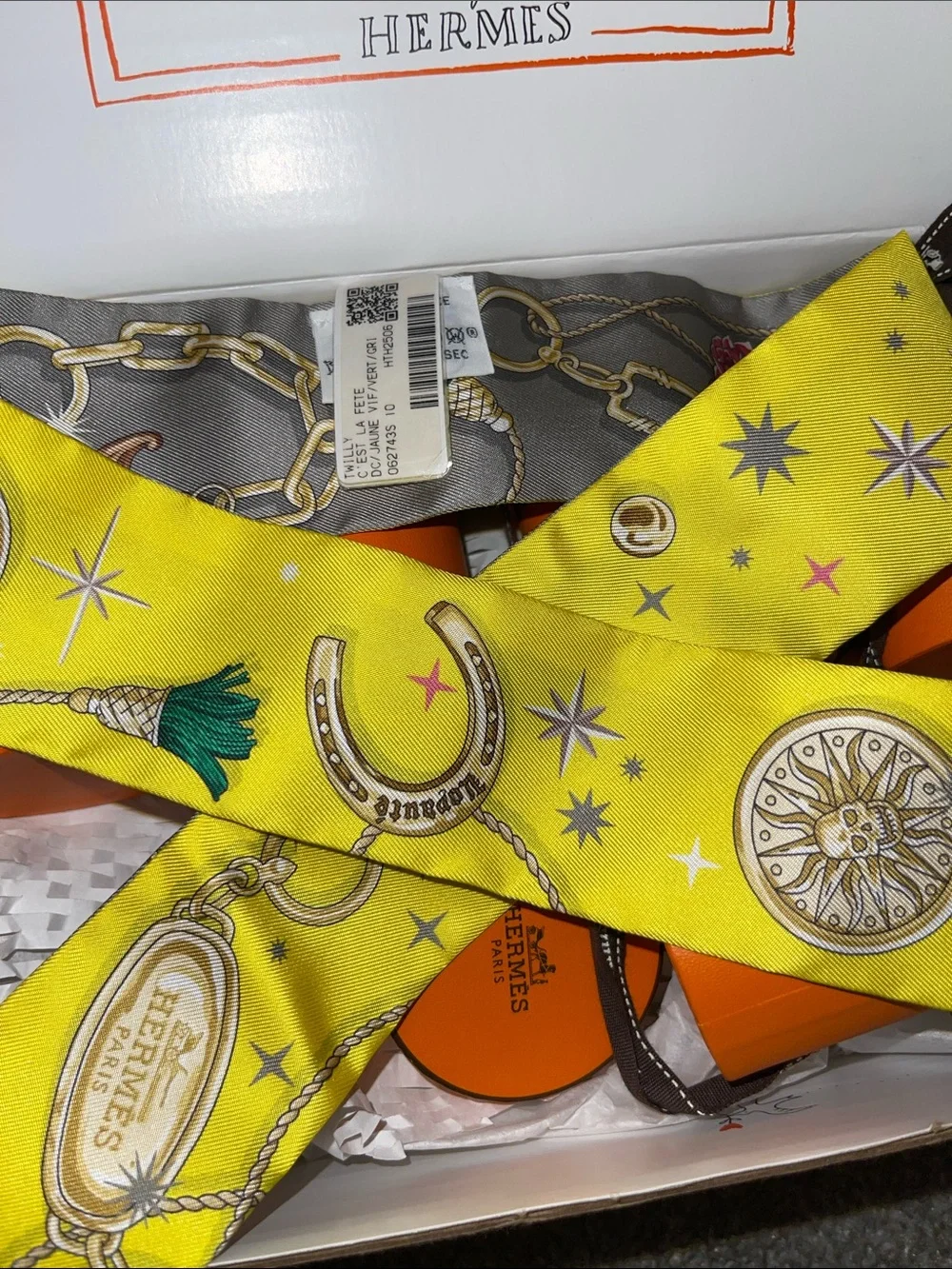 Hermes vibrant coordinated