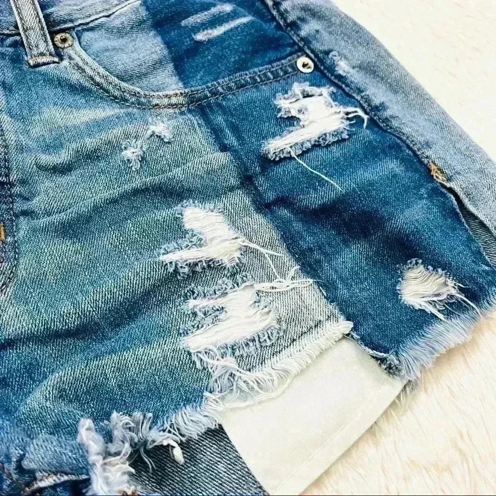 American Eagle Highrise Festival Patchwork‎ Distressed Frayed Denim Short Size 2