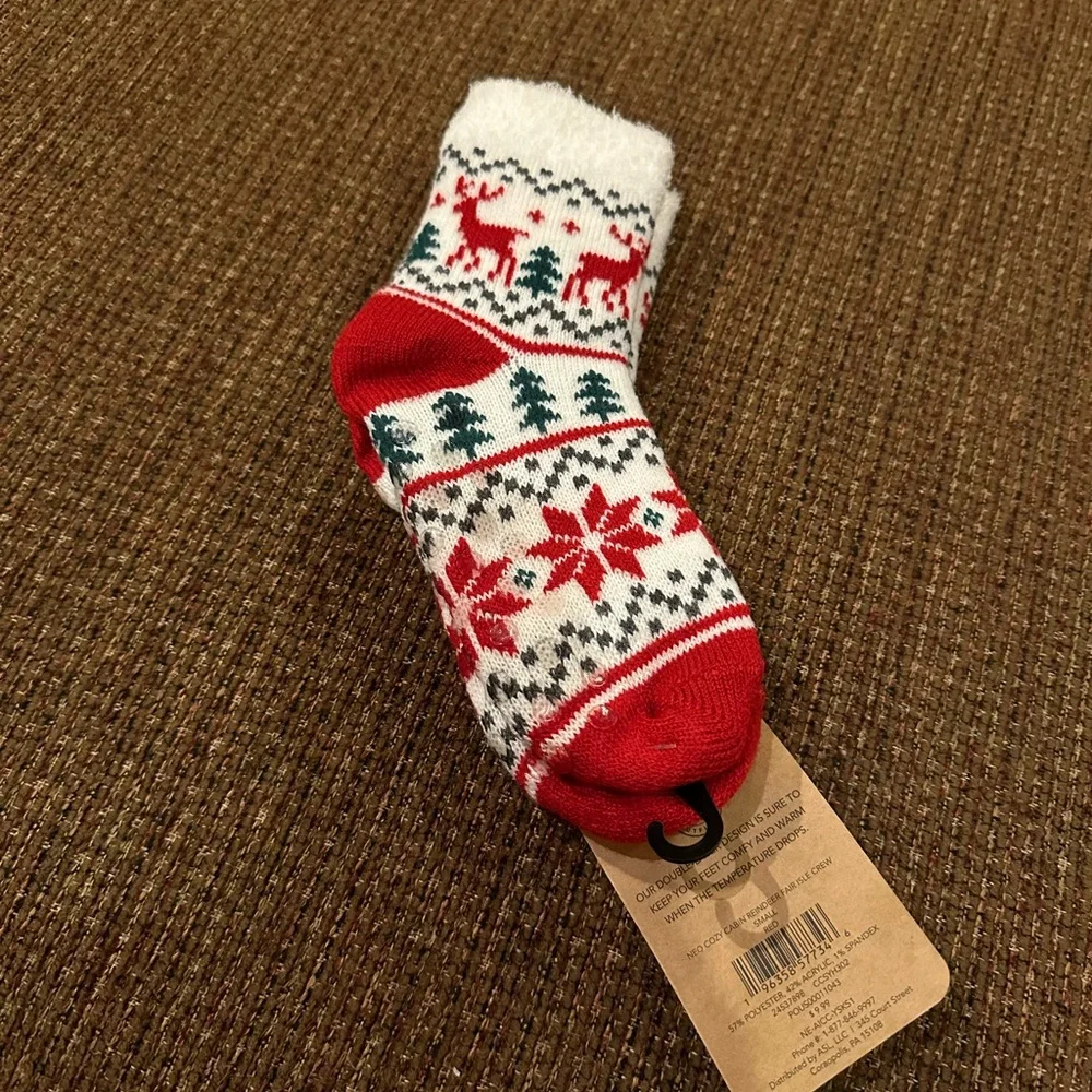 Northeast Outfitters Youth Cozy Cabin Holiday Reindeer Aloe Infused Socks