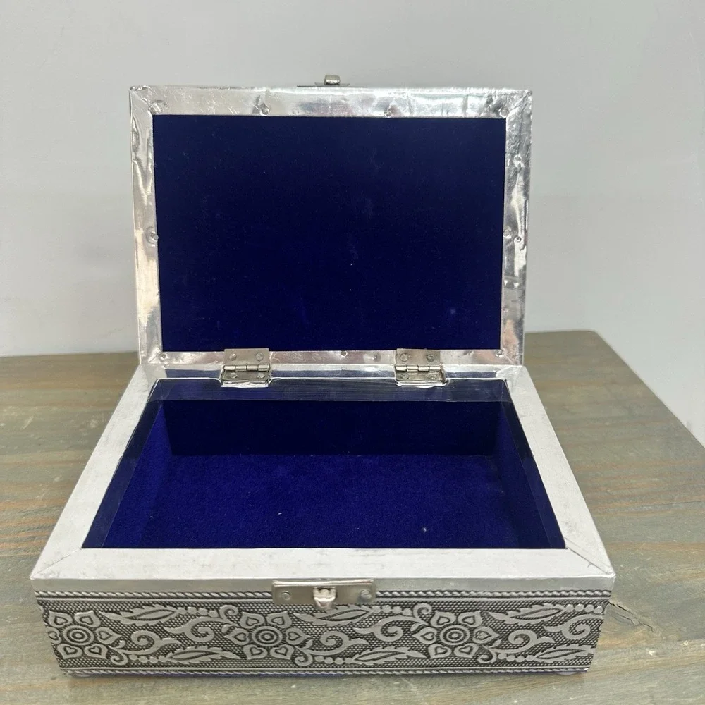 Indiana Metal Craft beautiful jewelry