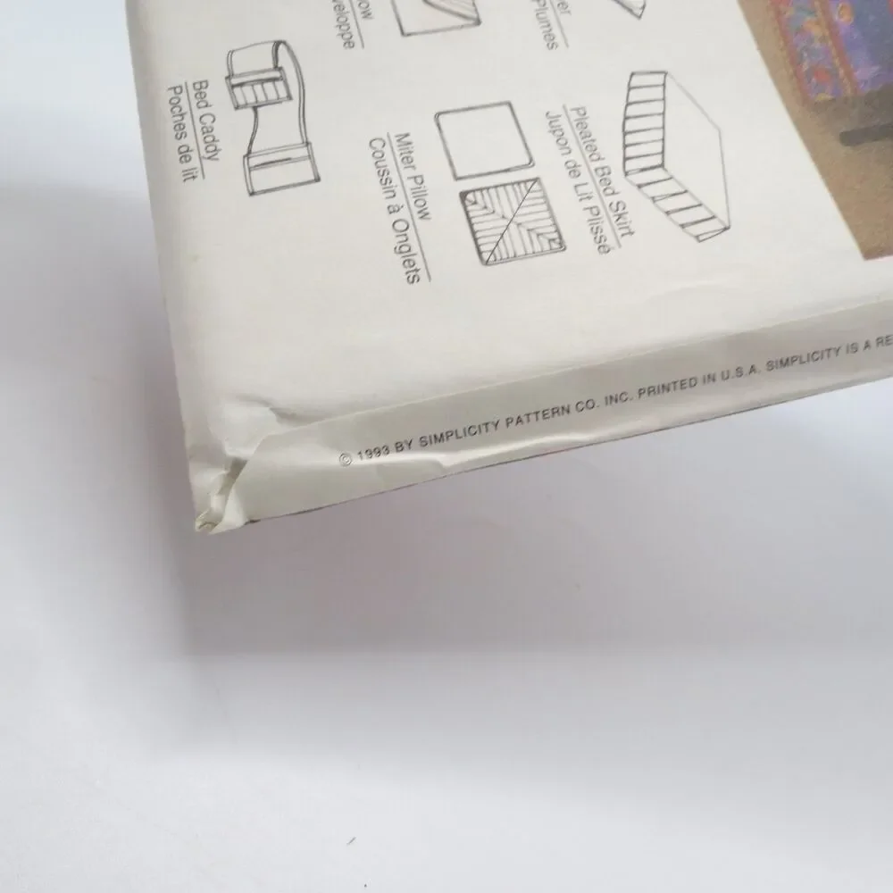 Simplicity 8693 Bedroom Duvet Cover Skirt Pillow Sham ONE SIZE 1990s Decor