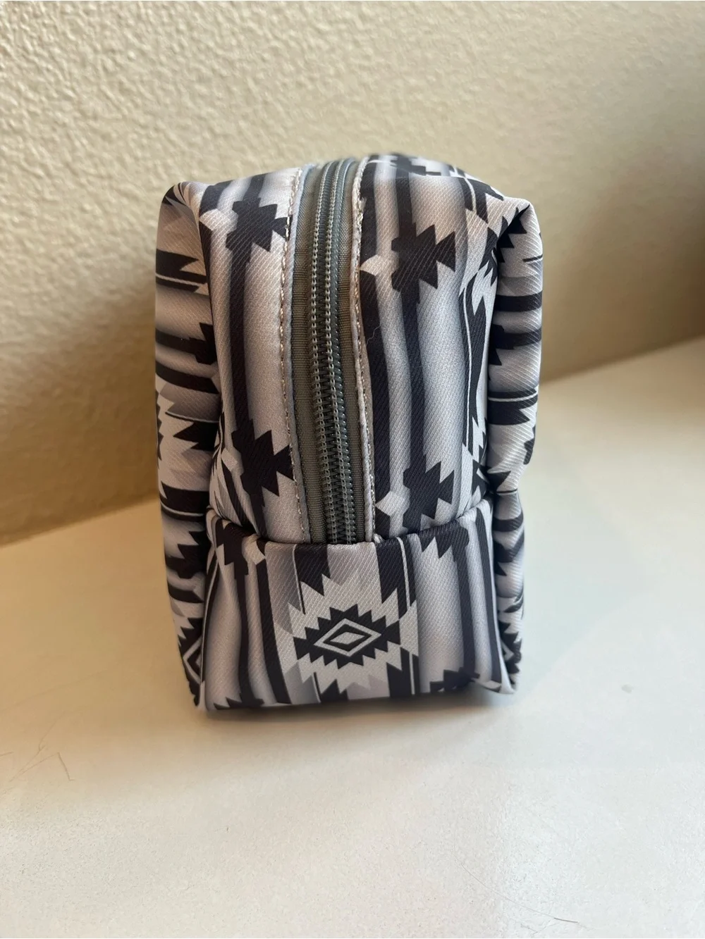 Wrangler stylish pouch