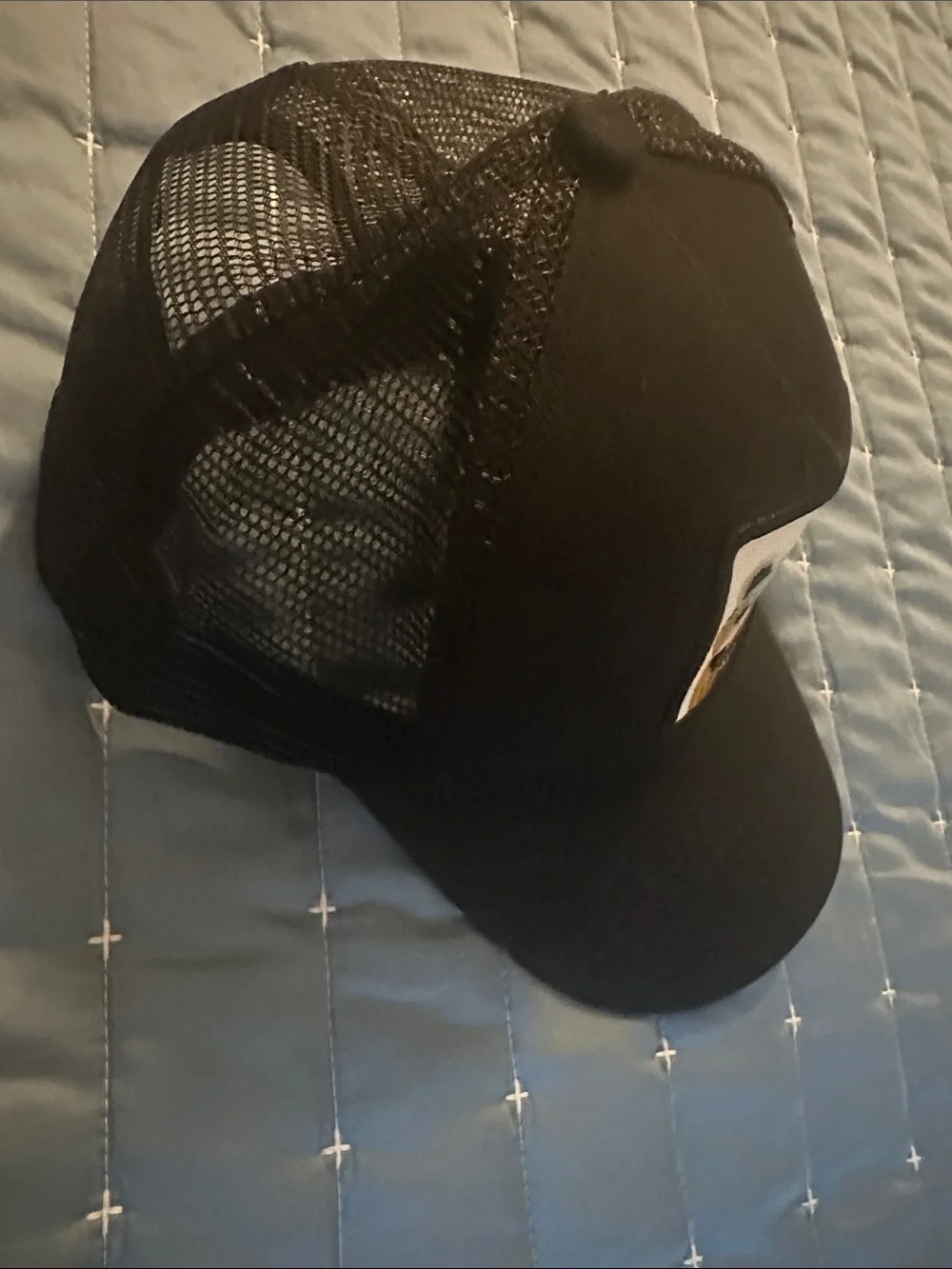 KVSPORTS black trucker