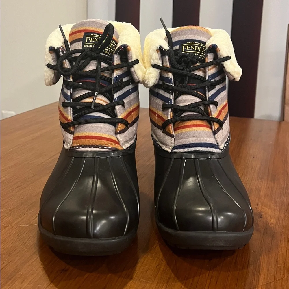 Pendleton lining exquisitely