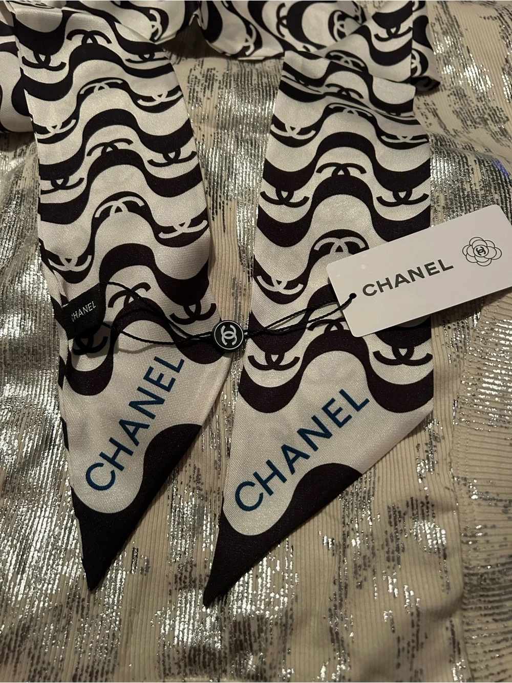 Chanel Womens Black & White Logo Pattern Teilky 100% Silk Scarf