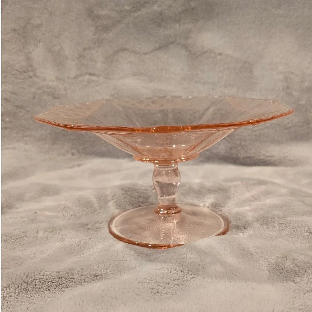 N/A elegant vintage