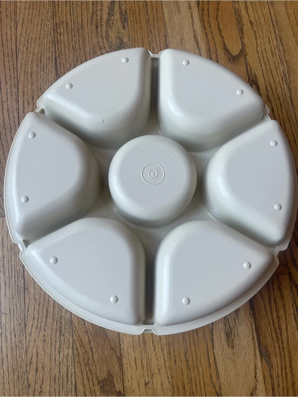 Tupperware vintage serving
