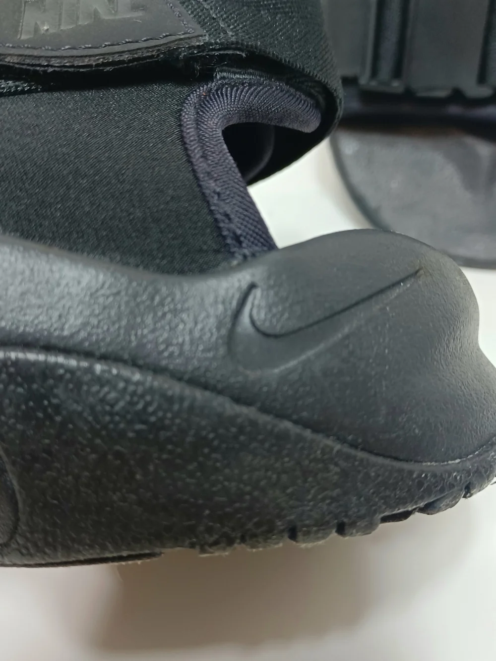 Nike men canyon