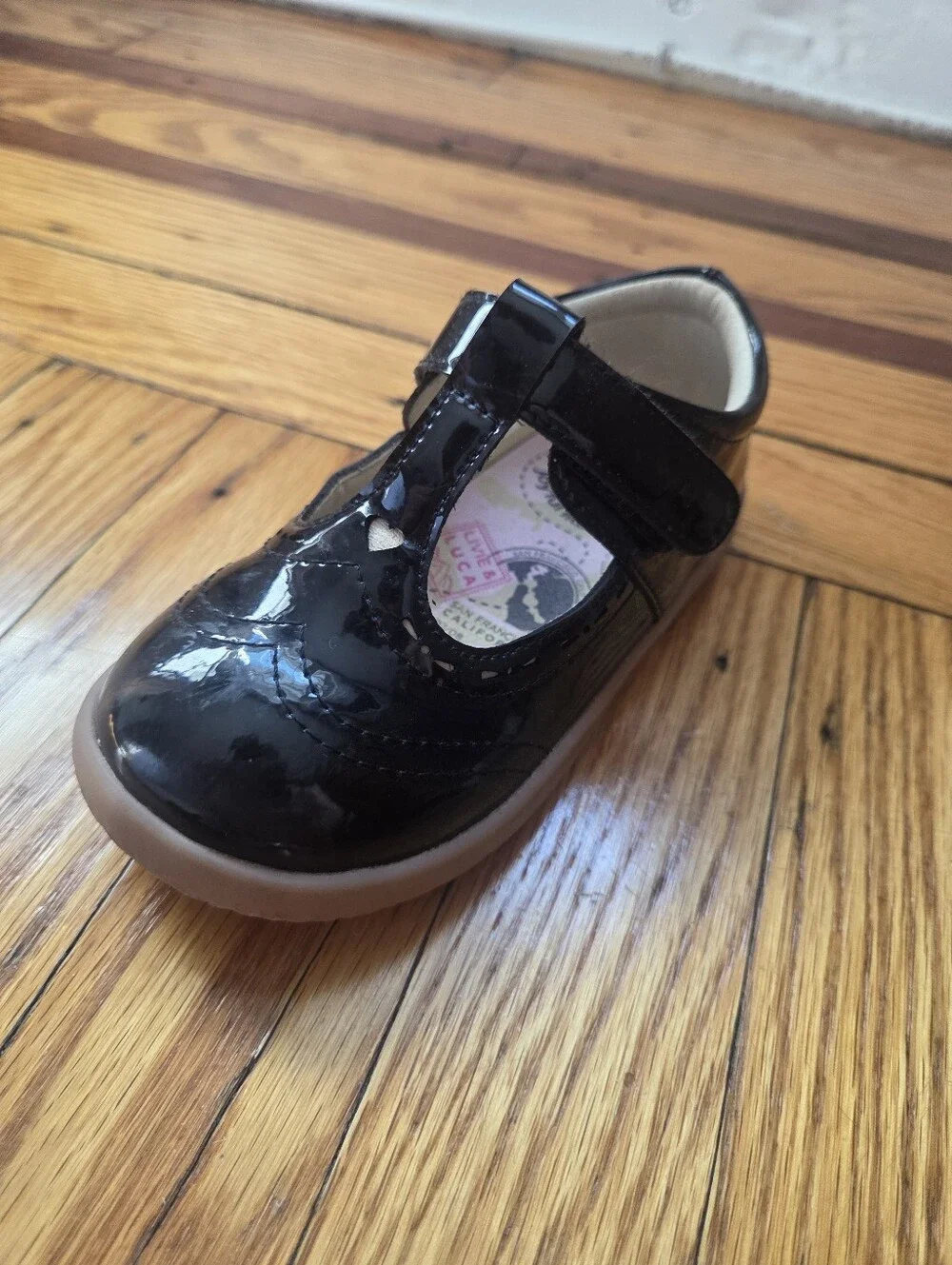 Livie & Luca AMICA T-Strap Mary Jane Heart Cutout Shoes- Size 7 Toddler Black