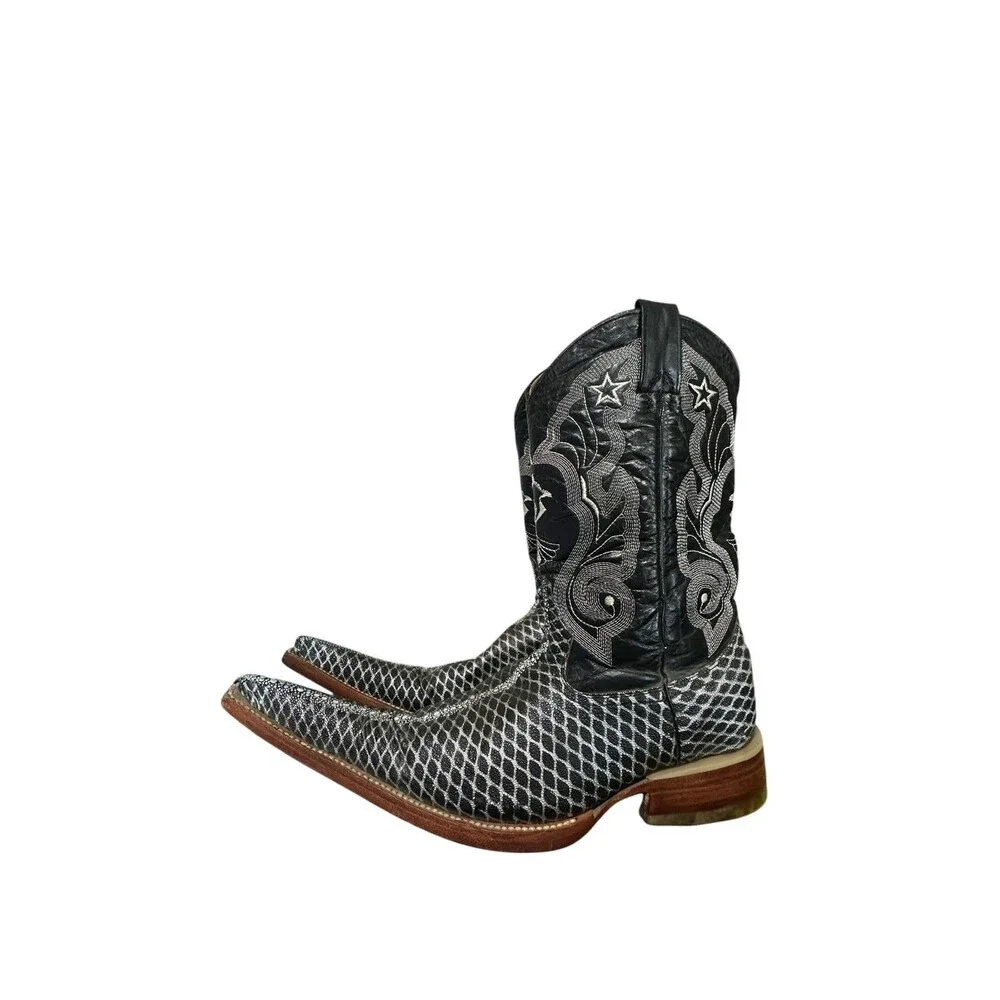 Tino Boots perfect intricate