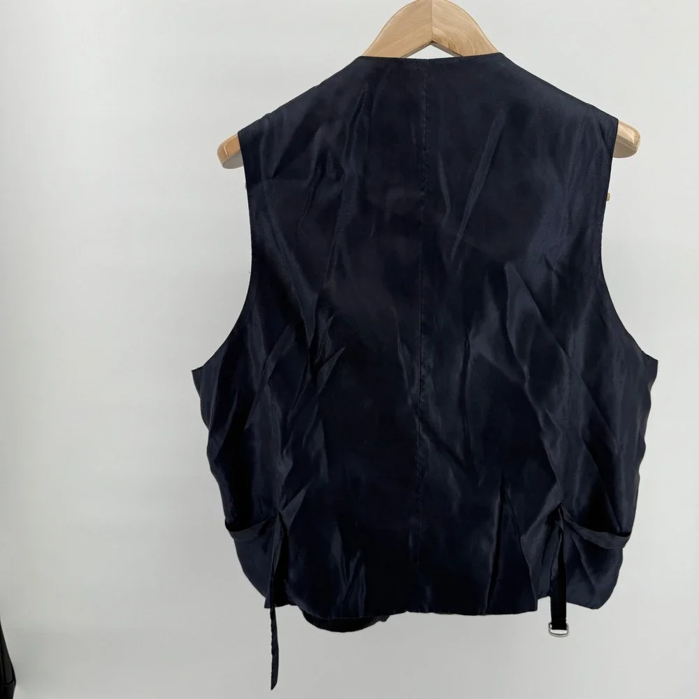 Tasso Elba sophisticated versatile
