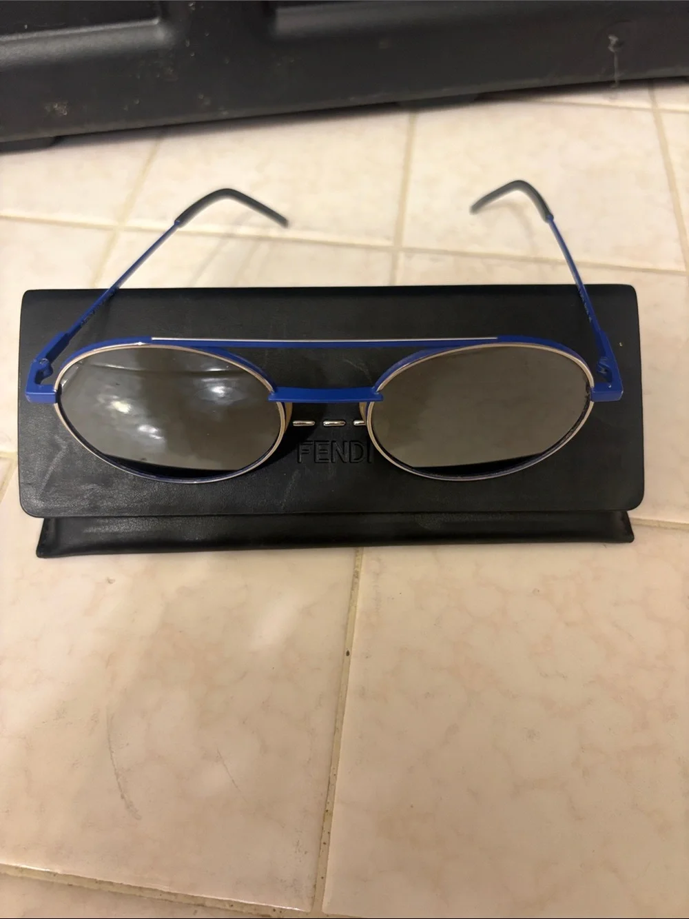 Fendi round frame