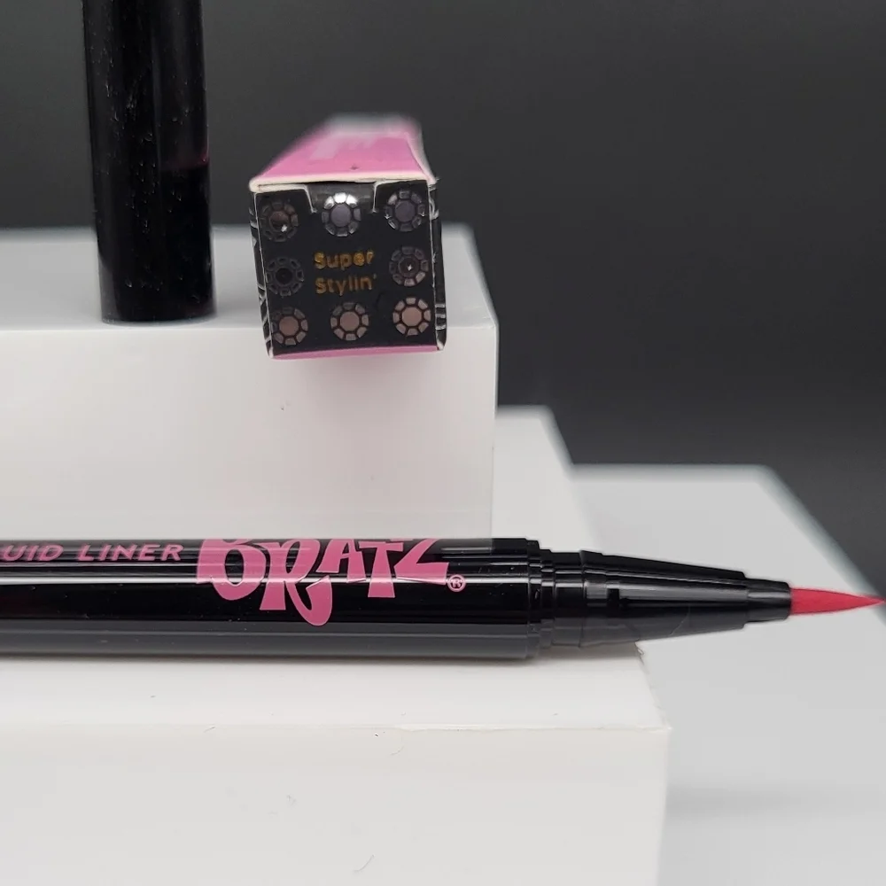 Colourpop create striking