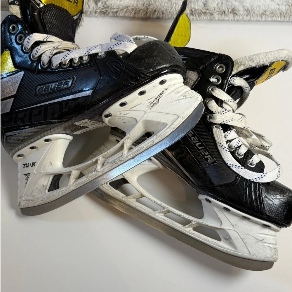 Bauer supreme s53