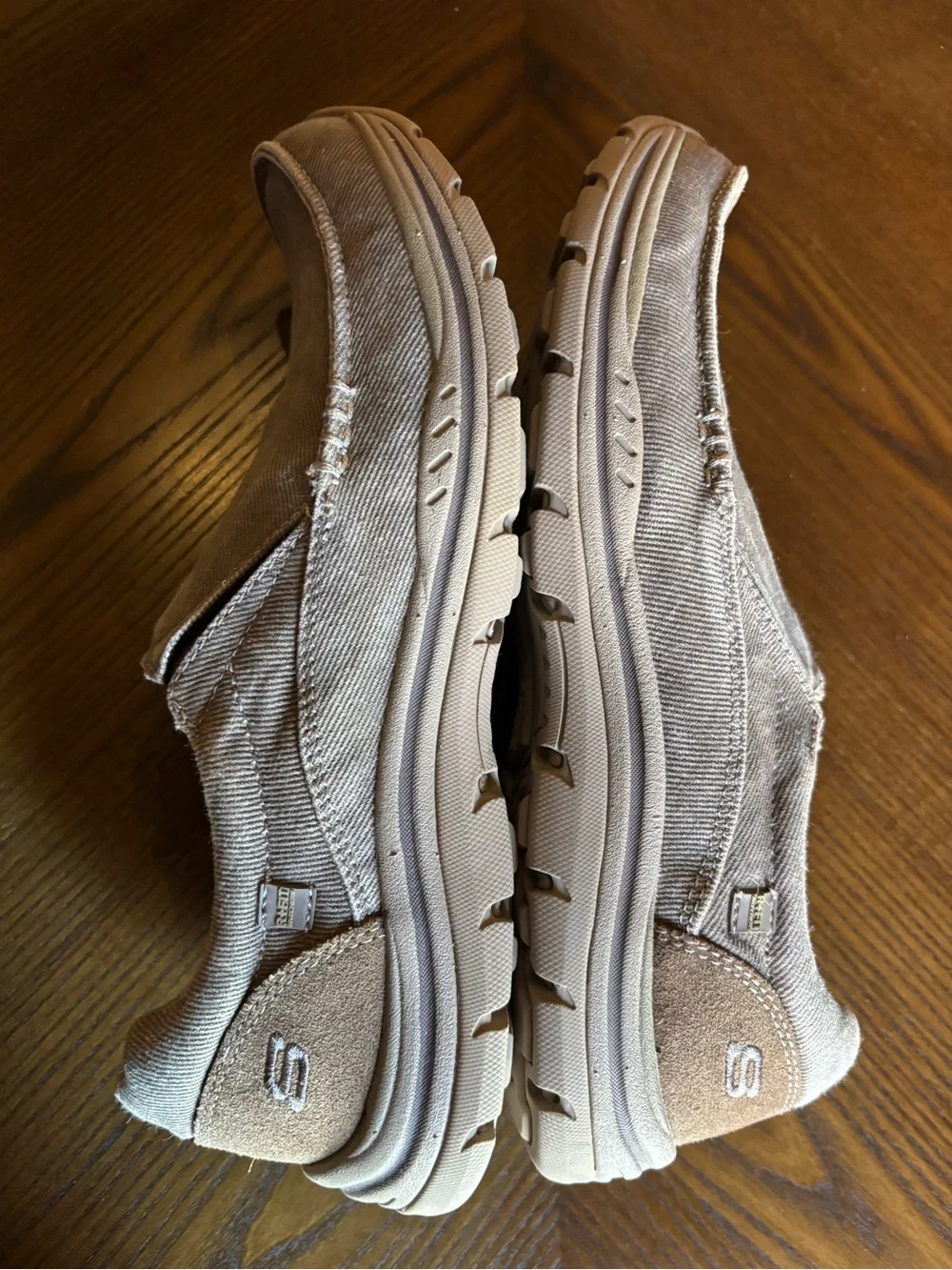 Skechers comfortable relaxed