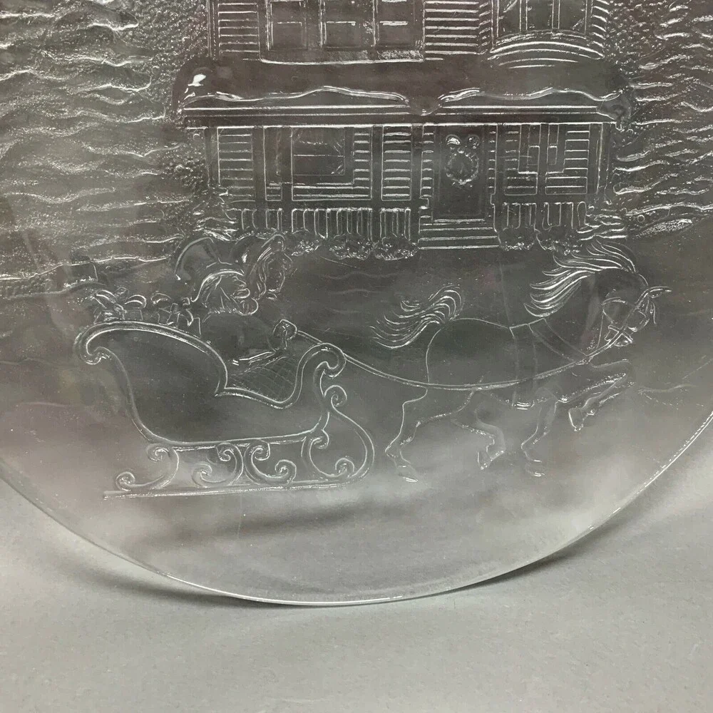 Unbranded clear glass