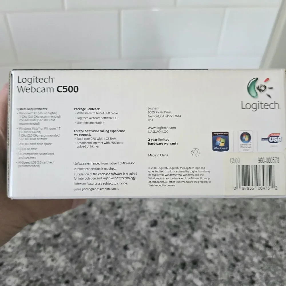 Logitech Webcam C500 1.3-MP Video Glass Lens Built In Microphone Zoom Homeschool