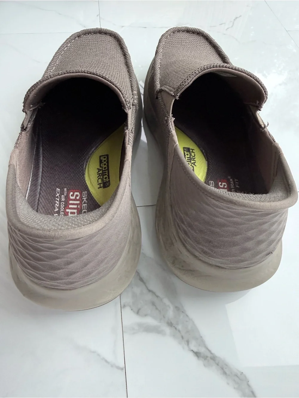 Skechers pre owned