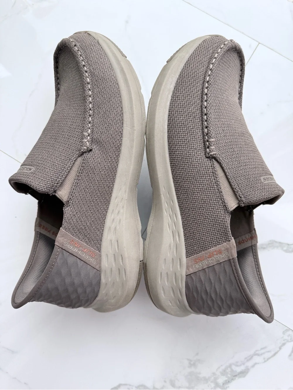 Skechers pre owned