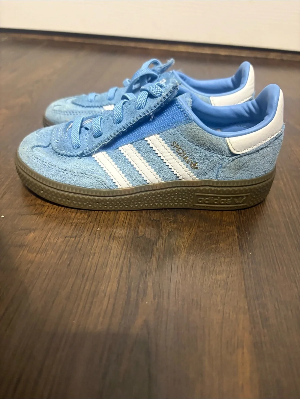 adidas classic low