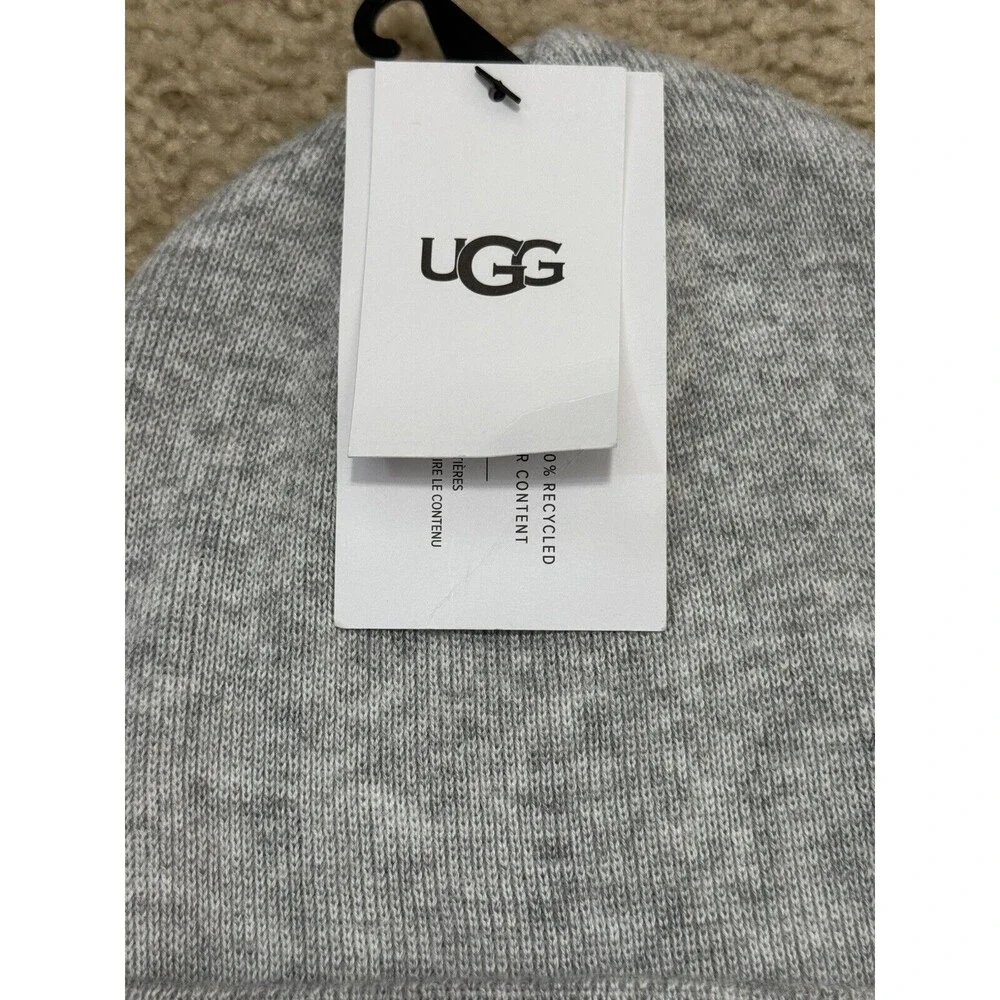 NWT UGG Men’s Oversize Cuff Beanie Knit Hat Light Gray O/S 17541
