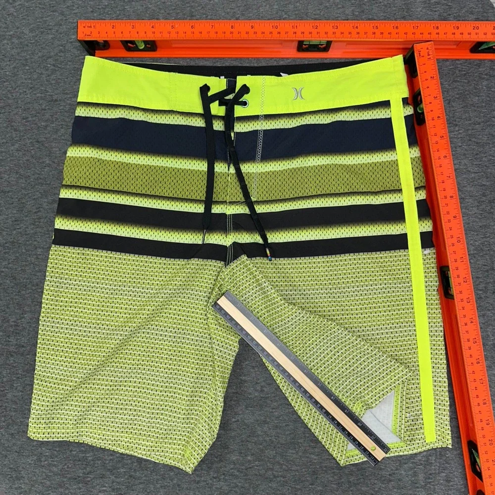 Hurley dive into