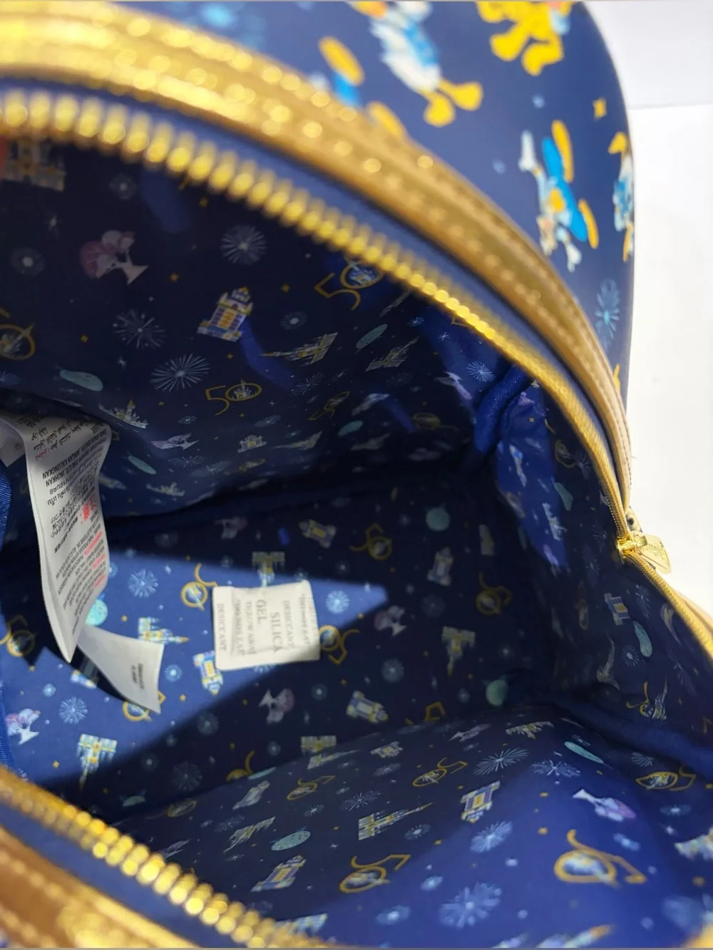 Loungefly nwt walt