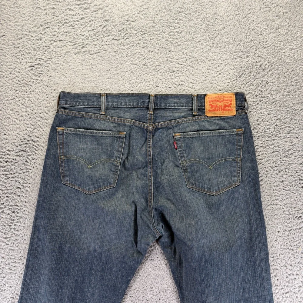 Levis before purchasing