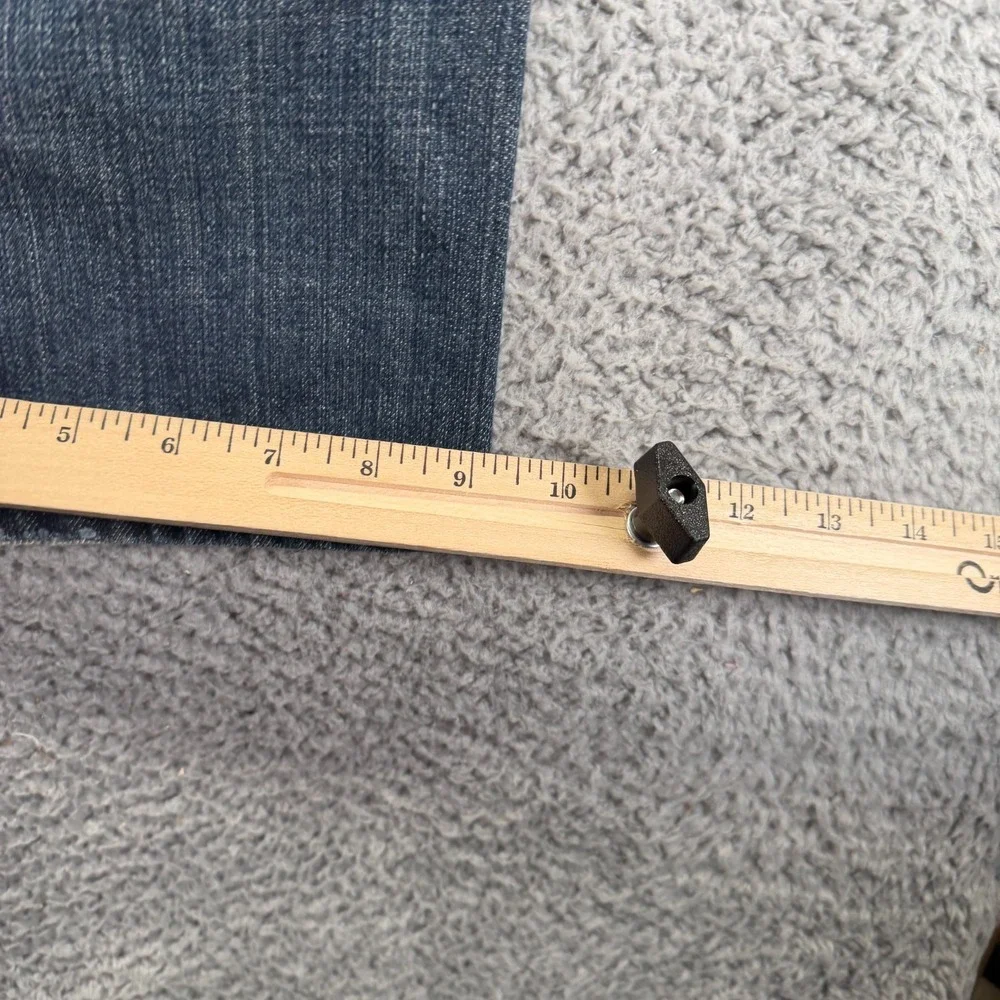 Levis before purchasing