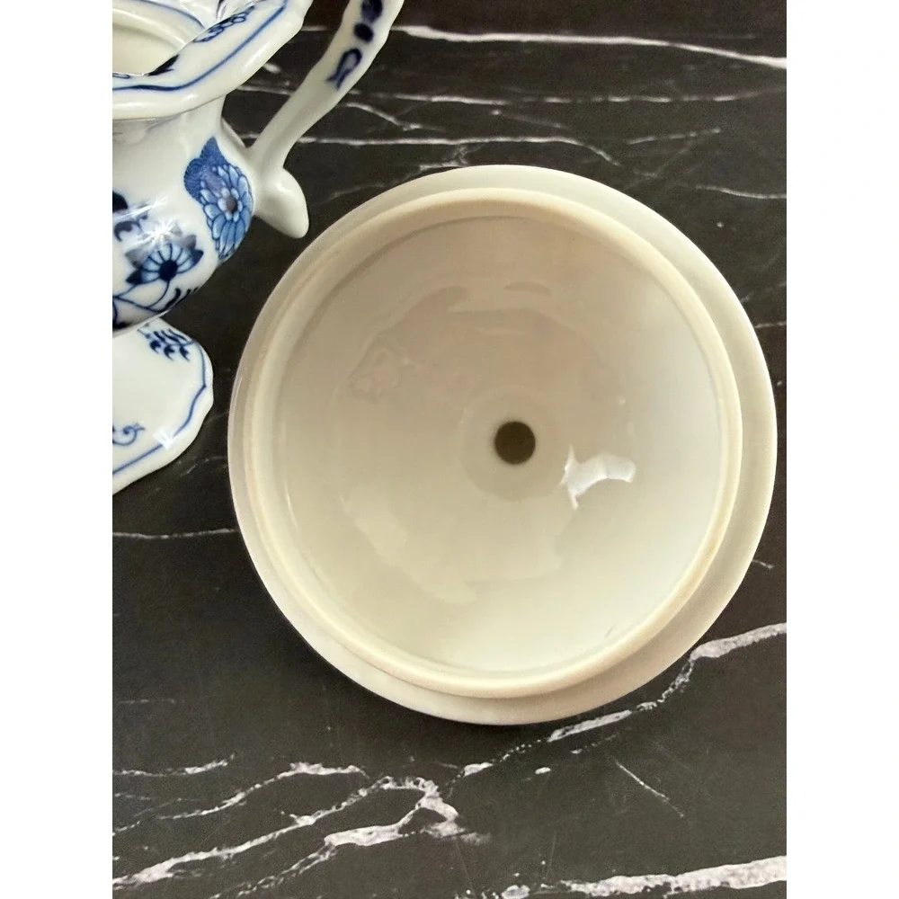 Blue Danube vtg blue