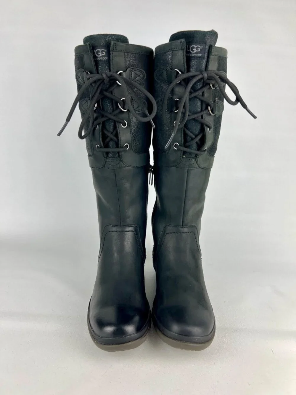 UGG elsa black