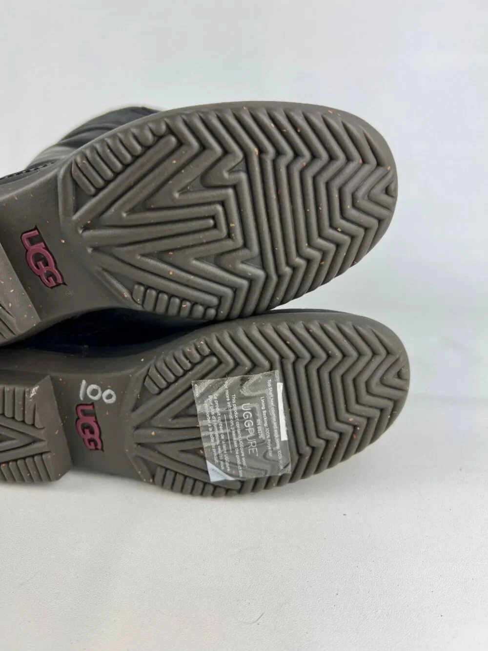 UGG elsa black