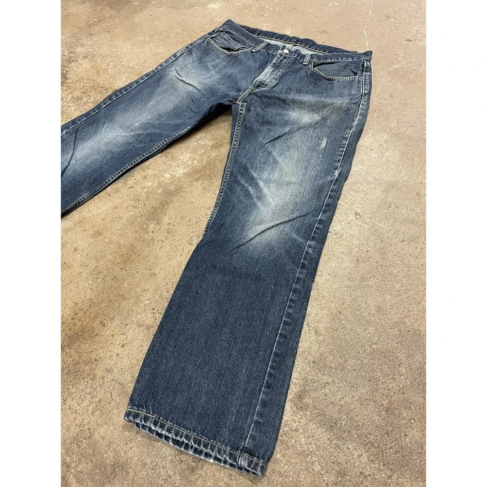 Levi's