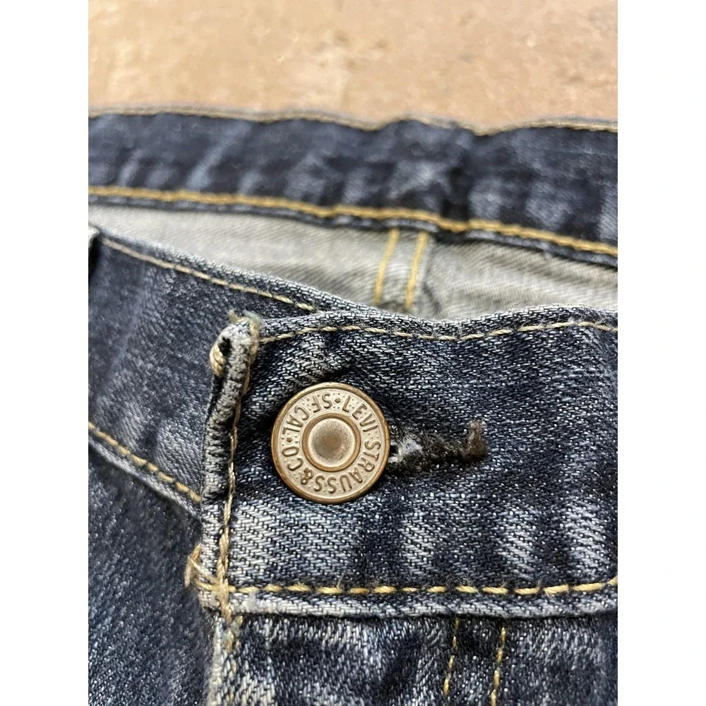 Levi's