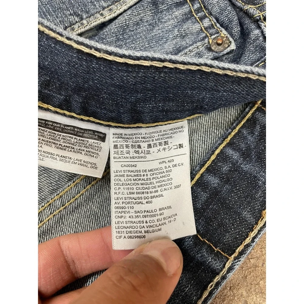 Levi's
