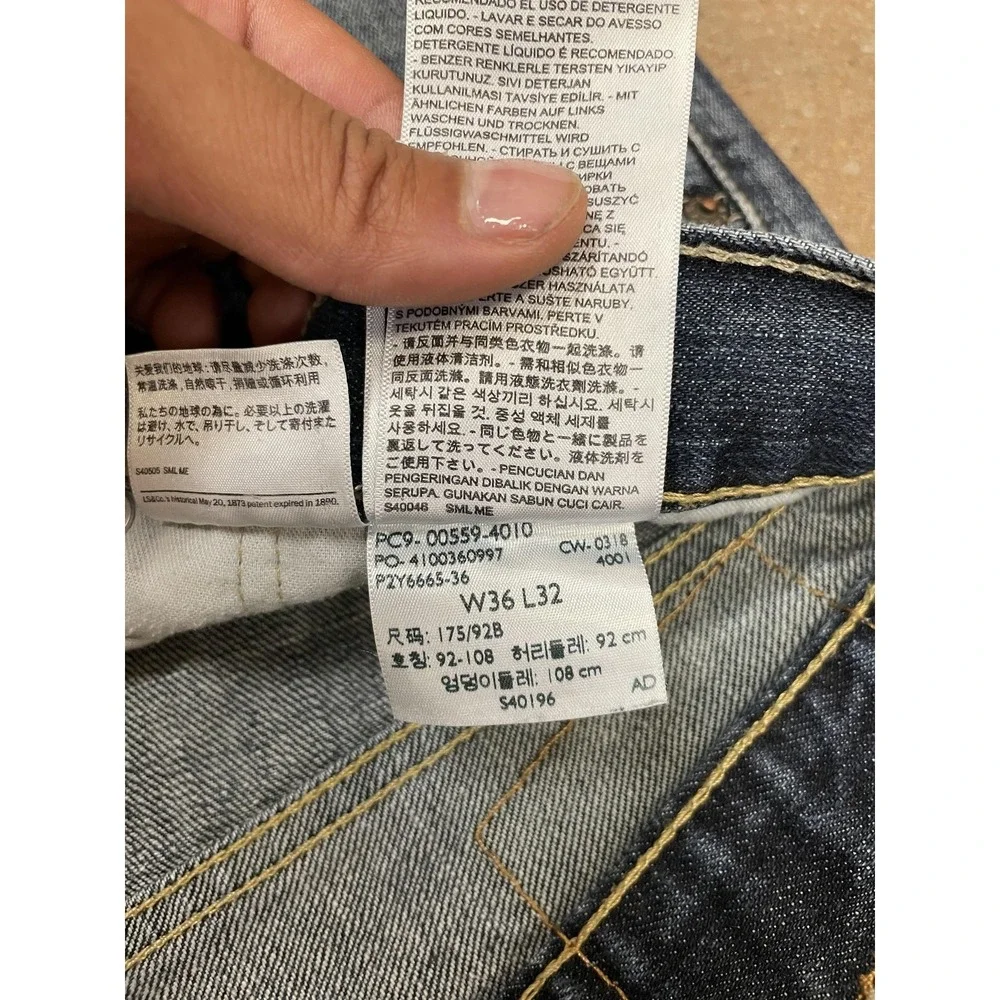 Levi's