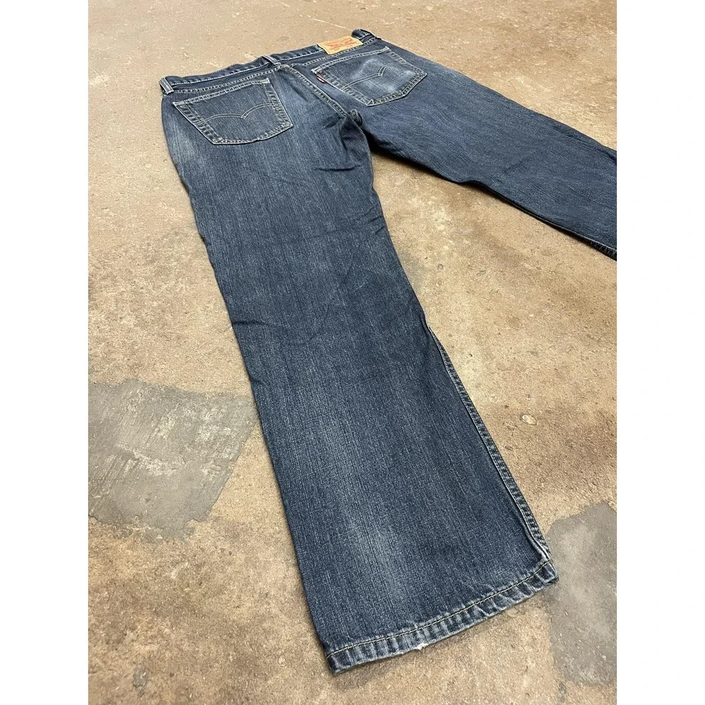 Levi's